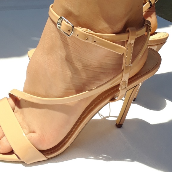 Forever 21 Cream Sandal Heels - Picture 3 of 4